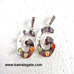 Seven Chakra Crystal Cabs Metal Charm Acero inoxidable Reiki & Healing Chakra Colgantes Accesorio de moda - Product Image 1