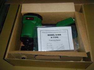 Cloueur pneumatique APLUS S-90EH pour encadrement, 34 degrés, chargeur en ligne, certifié CE OEM - Product Image 5