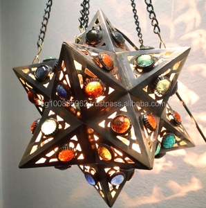 Lampe et lanterne étoile LED suspendue marocaine artisanale Zahereen BR 7 en métal pour usage intérieur, décoration de mariage - Product Image 2