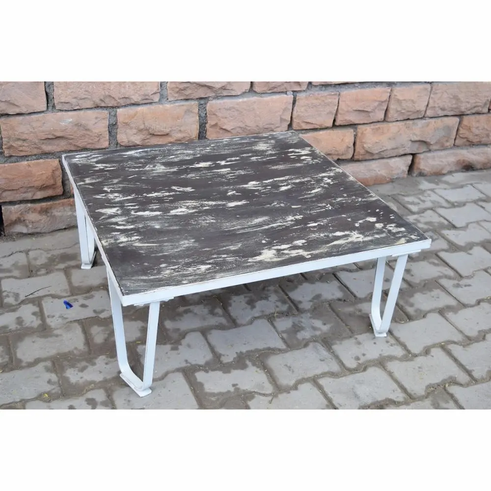 Vintage Industrial Furniture Antique Indian Look Metal Center Coffee Table with Low Height for Restaurant and Home