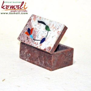 Caja de Mármol India Tallada a Mano para Kumkum - Product Image 6