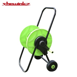 Enrouleur de tuyau d'arrosage de jardin portable avec tuyau de 60 m 1/2 pouce, anti-corrosion et anti-UV pour une utilisation estivale - Product Image 2