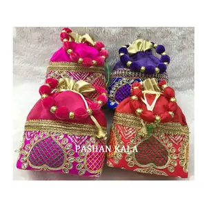 Monedero de diseño antiguo para mujer - Product Image 1