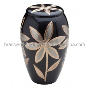 Urne funéraire pour oiseaux, style américain, adulte, par Brassworld India Funeral Supplies - Product Image 4