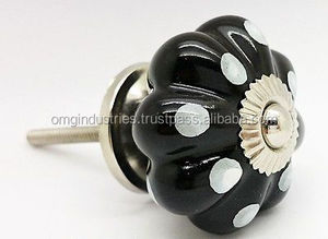 OMG Industries 'Boutons ronds en céramique peints à la main multicolores pour la cuisine, la chambre à coucher, la garde-robe, la commode et le tiroir d'utilisation de l'hôtel. - Product Image 2