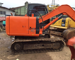 Excavatrice sur chenilles Hitachi ZX70 d'occasion, modèle 2010, avec godet de 0,28 m³, poids opérationnel de 6300 kg, garantie de 12 mois, certifiée CE, à vendre - Product Image 5