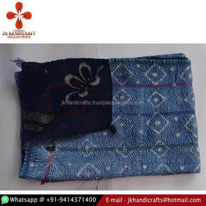 Manta Kantha Vintage de Algodón Indigo con Costuras Finas - Product Image 1