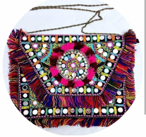 Bolso de Mano Bohemio de Lujo Hecho a Mano en India con Bordado Vintage y Borlas, Bolso de Hombro de Algodón Banjara para Mujer, Personalizado para la Noche o Compras - Product Image 5
