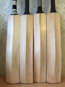 Athletic International AT-1323 Batte de cricket légère et ambidextre en saule anglais uni, fabriquée sur mesure, avec poignée flexible en forme de canne - Product Image 2