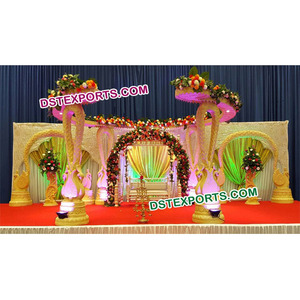 Mandap en bois sculpté antique, motif paon, mandap de mariage en bois, différentes sculptures, mandap de mariage, décoration d'événement en Suisse - Product Image 1