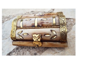 Caja de hueso hecha a mano, caja de joyería tallada en el pecho, antigua Vintage - Product Image 3