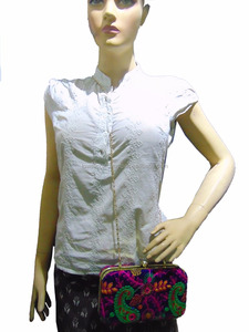 Boîte brodée à la main pochette sac à main motif géométrique goujons décoration couleurs personnalisables Logo-sac de soirée de mariée de luxe - Product Image 3