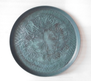 Plateau rond de chargeur en métal, plat de service de nourriture - Product Image 1