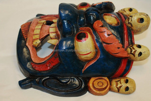 Máscara de Madera Hecha a Mano de Bhairab Mahakal para Colgar en la Pared, Hecha en Nepal - Product Image 4