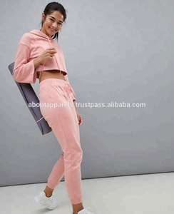 Nouveauté Survêtement élégant à manches longues pour femmes Logo OEM personnalisé Haut à capuche ajusté respirant Vente en gros en vrac Nouveau design personnalisé - Product Image 3