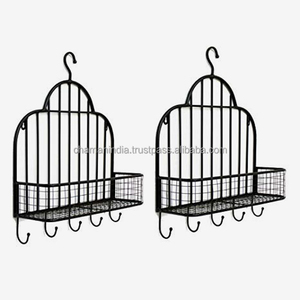 Panier de rangement de cuisine mural noir en métal et fer avec crochet - Product Image 1