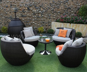 Diseño delicado PE Rattan Patio al aire libre Jardín Comedor Conjunto Muebles de mimbre - Product Image 1