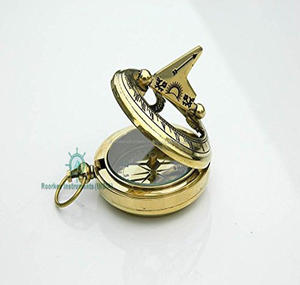 Boussole magnétique en laiton vintage avec étui en cuir cadran solaire de poche de style nautique pointeur magnétique de travail pour la randonnée en plein air - Product Image 3