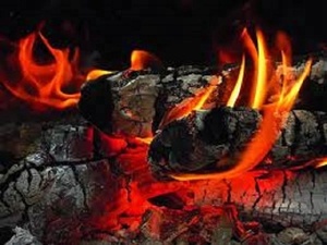 KUWAIT RESTAURANT NO 1 CHARCOAL WOOD CHARCOAL LUMP SHAPE CHARCOAL BARBECUE BBQ 100% FROM INDONESIA - Product Image 4