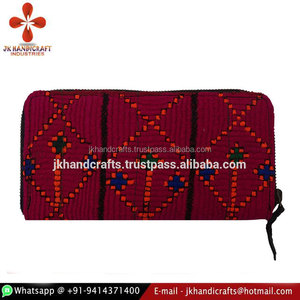 Proveedor de oro Vintage hecho a mano algodón Banjara Clutch - Product Image 1