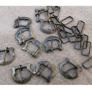 Juego de Accesorios para Cinturón Vikingo Medieval/Romano Hechos a Mano, Réplica Histórica, Hebillas de Latón Sin Níquel - Product Image 2