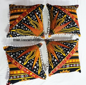 Đẹp Cotton Vuông Đệm Bìa Bộ Của 4 Pcs Hình Học Đốt Mặt Trời In Cho Nhà Giường Gối Trường Hợp Bởi Ấn Độ Consigners - Product Image 5