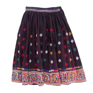 กระโปรงวินเทจแบบปักลาย - Product Image 1