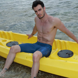 ชุดว่ายน้ำขาสี่เหลี่ยมชุดกีฬาตามสั่ง - Product Image 3