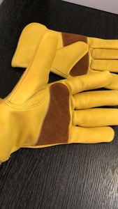 Top Quality Driving <b>Gloves</b>, Working <b>Gloves</b> / Best Quality Cowhide Leather Driving <b>Gloves</b> / Top Quality Mechanic <b>Gloves</b> - Product Image 4