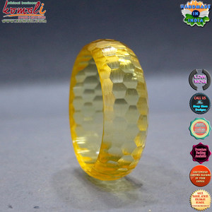 Pulsera facetada de resina transparente hecha a mano con máquina de diamante retro - Product Image 4