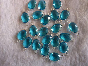 Coszcalt Exports Sky Blue Topaz Hydro Gemstone 18K chapado en oro y 925 plateado plata bisel conector encanto joyería hallazgos - Product Image 2