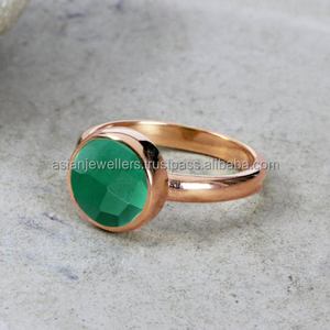 แหวนอัญมณีสีเขียวเงินสเตอร์ลิง925ทำด้วยมือชุบทองสวยงาม - Product Image 1