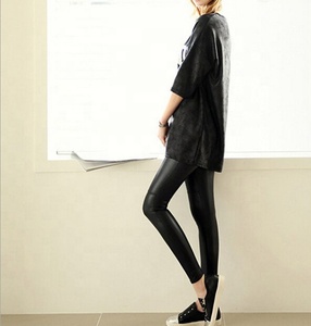 Leggings de cuero térmicos gruesos de invierno con cintura elástica de longitud completa - Product Image 2
