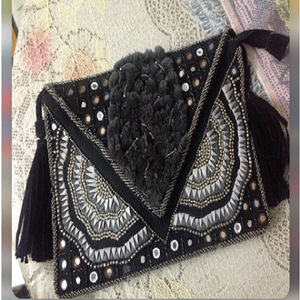 <b>Vintage</b> Indian Style Handcrafted Clutch <b>Purse</b> for Women with Zipper Closure Ethnic Design and Boho Charm - Product Image 1