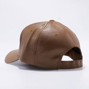 2024 casquette en cuir de qualité supérieure casquette de baseball de sport vintage personnalisée avec motif uni polyvalent pour les aventures en plein air de voyage décontracté - Product Image 2