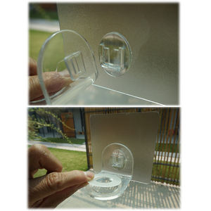 Venta caliente sin perforación Reutilizable y extraíble montado en la Pared Soporte de botella de champú - Product Image 5