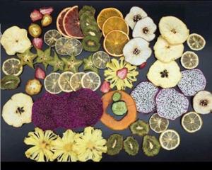 Citron organique frais découpé en tranches fines, pour couples - Product Image 2