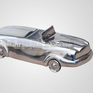 Petit modèle de voiture en aluminium vintage antique Voitures en métal pour enfants Plateau distributeur de savon en verre décoratif Porte-brosse à dents - Product Image 1