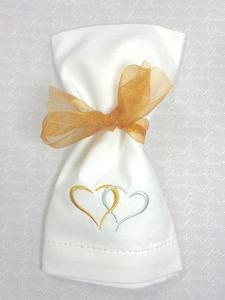 Serviettes en tissu brodées à deux coeurs Fête de la Saint-Valentin - Product Image 2