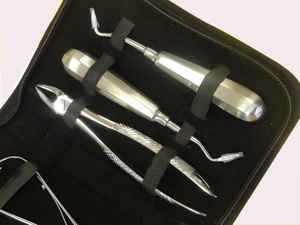 Kit de Cirugía Oral Dental Manual de Acero Premium de 6 Piezas - La Base de los Instrumentos Quirúrgicos - Product Image 2