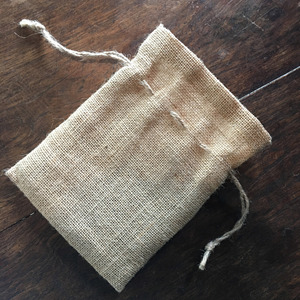 Bolsas con cordón de yute con logotipo impreso personalizado ecológico de Tailandia para regalos - Product Image 5