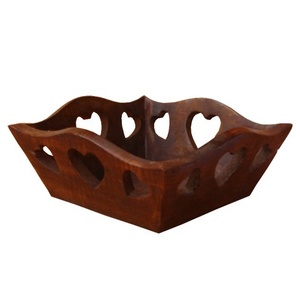 Plateau de service en forme de cœur fait à la main en bois de manguier sculpté sur mesure Technique unique pour les collations et les boissons - Product Image 1