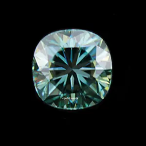 Fancy Color垫型切割碳硅石钻石制造商绿色碳硅石钻石定制钻石制造商在印度