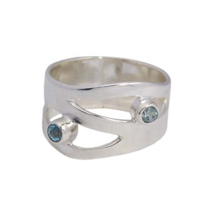 แหวนเงินสเตอร์ลิงทำด้วยมือ925เป็นอมตะด้วยพลอยบุษราคัมสีฟ้าของขวัญแต่งงาน unisex สุดพิเศษเครื่องประดับ Vermeil - Product Image 1