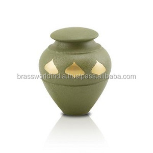 Urna de cremación, recuerdo de Odyssey verde, Brassworld, India - Product Image 1