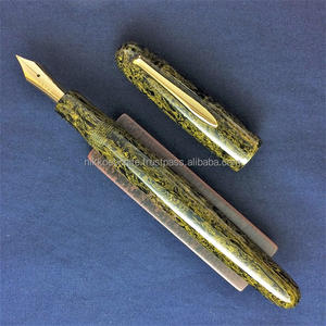 Pluma estilográfica hecha a mano de alta calidad llamada "HOUJU", hecha de ebonita de color japonés de alta calidad en amarillo - Product Image 2