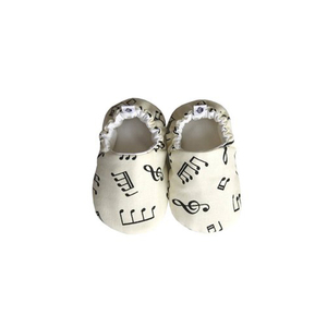 Bottines pour nouveau-né en coton biologique, bottes pour bébé, faites avec des molettes en coton biologique - Product Image 1