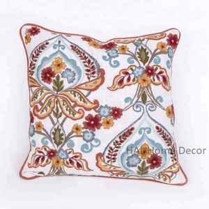 Funda de almohada de algodón decorativa, funda de cojín bordada a mano para decoración del hogar indio, almohada bordada personalizada al por mayor - Product Image 4