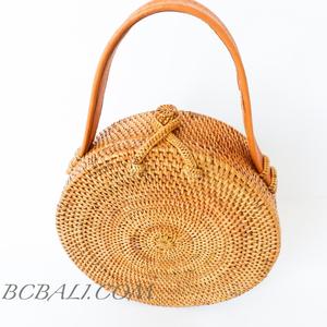 Precio Fob al por mayor bolso de paja de ratán de círculo redondo bolso de embrague a mano Natural hecho a mano de cuero Bali diseño - Product Image 5