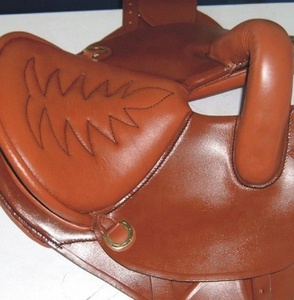 Occidental de haute Qualité Sans Arbres Poney Équitation Selle Confortable Logo Personnalisé Fait Main En Cuir Véritable HS-27 1pcs Top PK - Product Image 1
